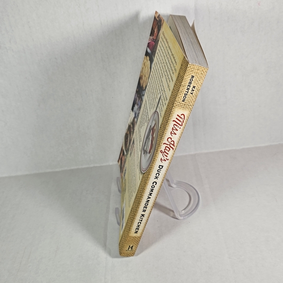 Miss Kay's Duck Commander Kitchen Cookbook - Red and Cream Cover - Picture 3 of 3
